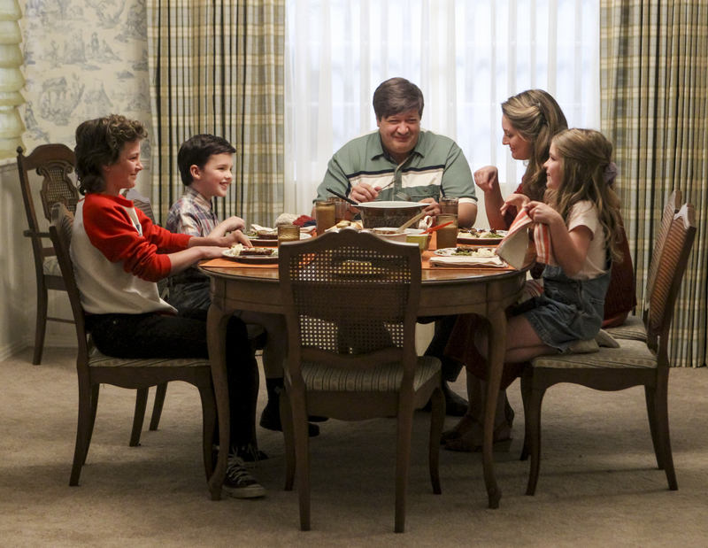 Montana Jordan (left), Iain Armitage, Lance Barber, Zoe Perry, Raegan Revord